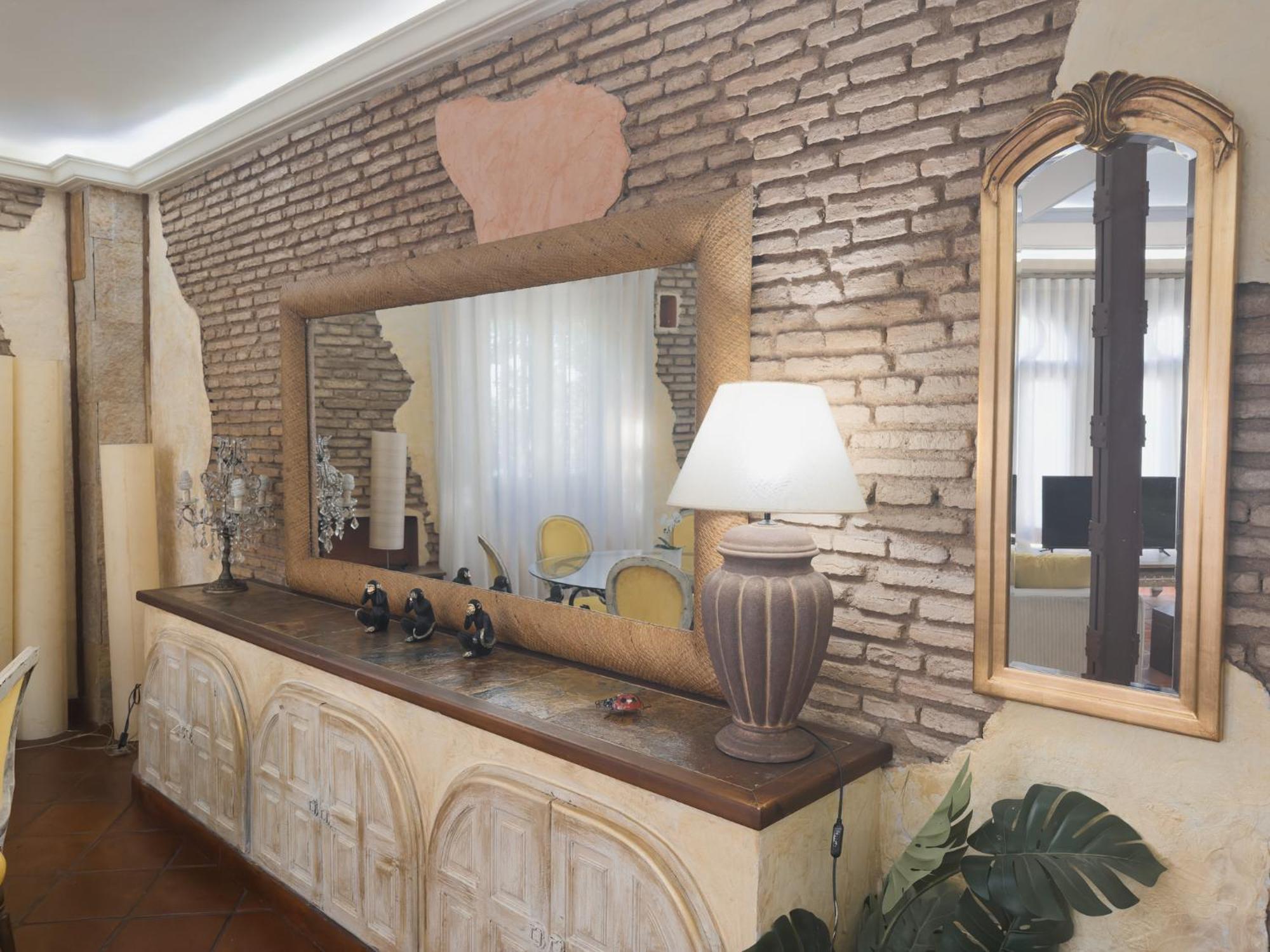 Monkeys Apartments Adriano Palace — Photos 2